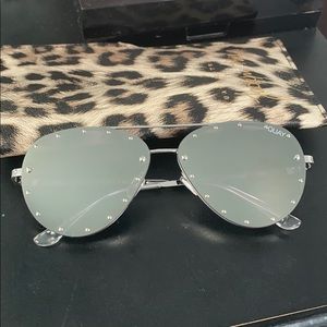 Limited edition Jaclyn Hill, Quay sunglasses